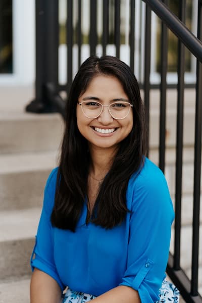 Sarah Fairfield Headshot Image